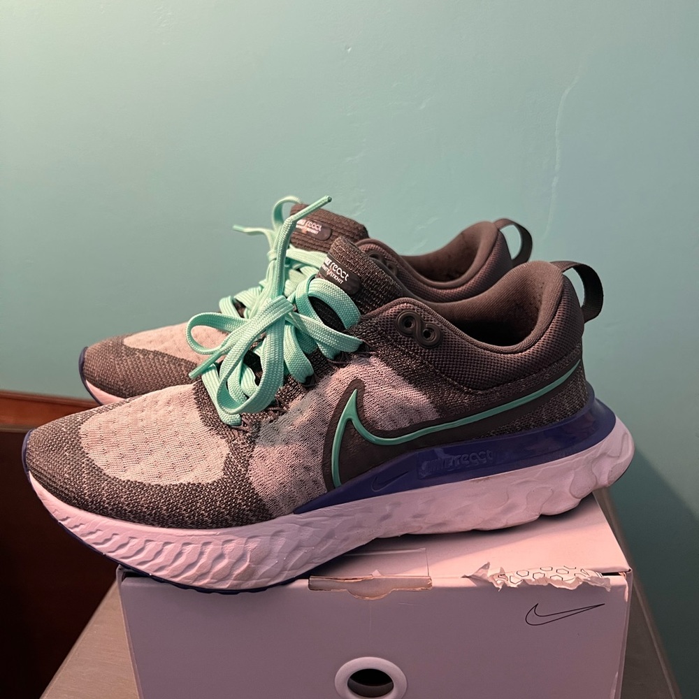 Nike kicks!! Cute grey and mint.